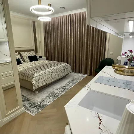 Art Uzupis Apartment In City Center Вильнюс Экстерьер фото